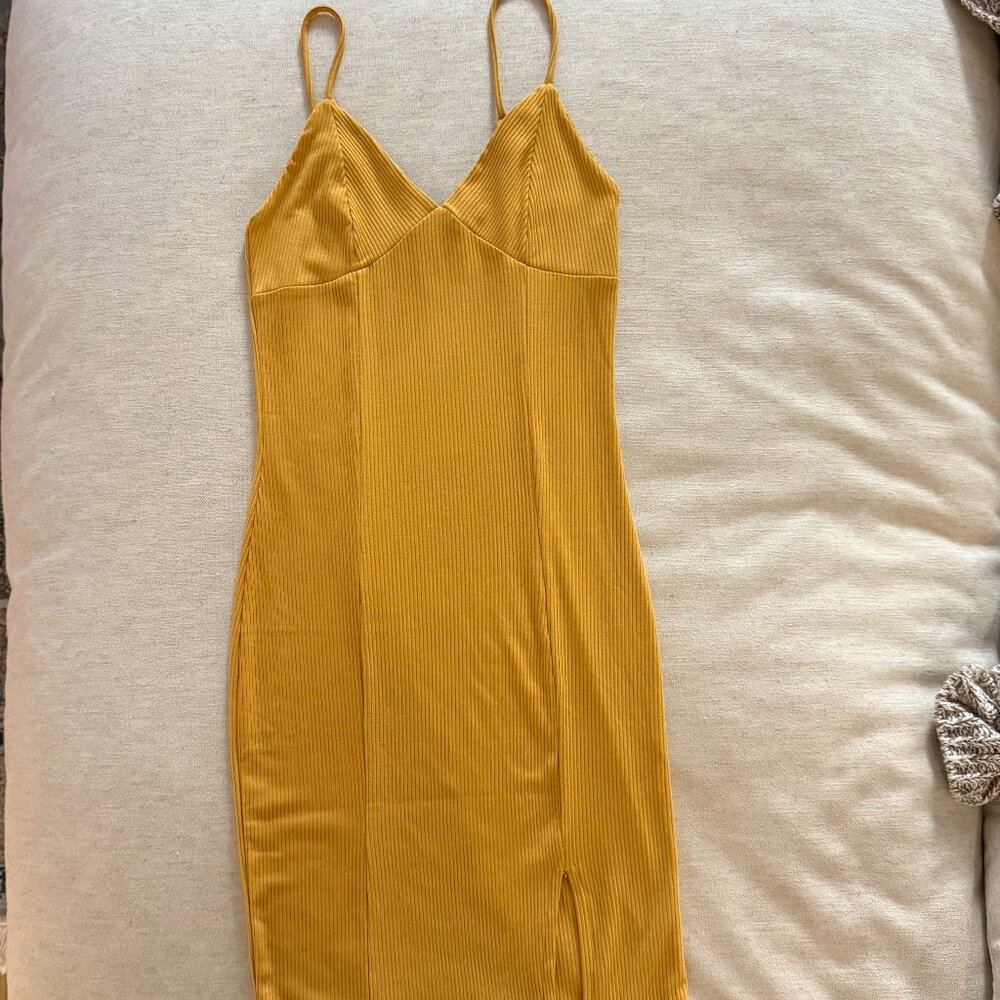 Mustard Yellow Form-Fitting Dress from Forever 21 (Size M)